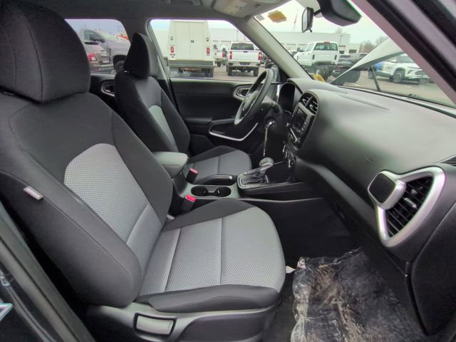 Used 2023 Kia Soul LX image 24