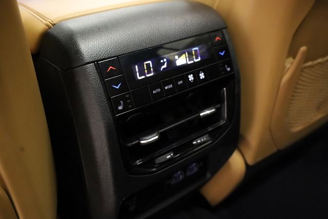 Used 2023 Jeep Grand Cherokee L Summit w/ Luxury Tech Group V AWD/4WD image 29