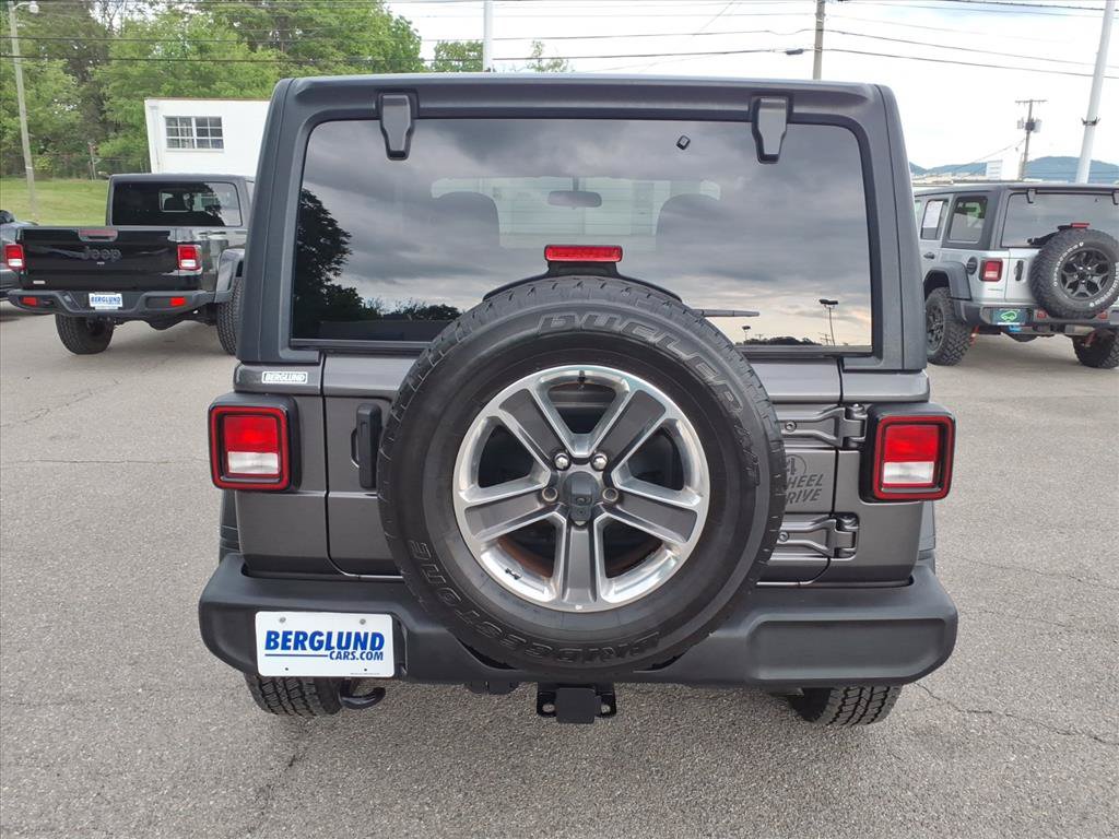 Used 2022 Jeep Wrangler Sport AWD/4WD image 5