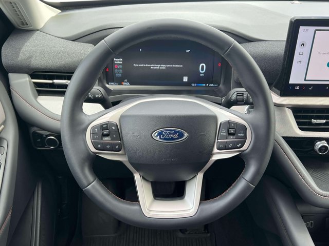 Used 2026 Ford Explorer Active AWD/4WD image 18