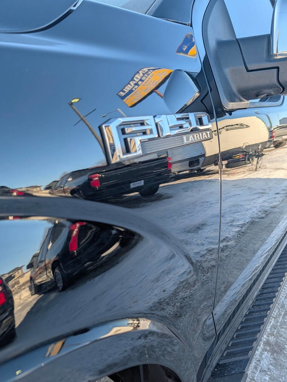 Used 2018 Ford F150 Lariat w/ Equipment Group 502A Luxury image 8