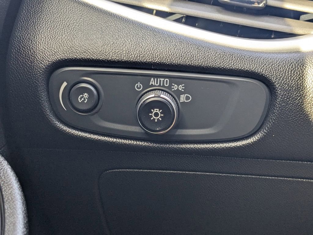 Used 2024 Chevrolet Malibu LT image 22