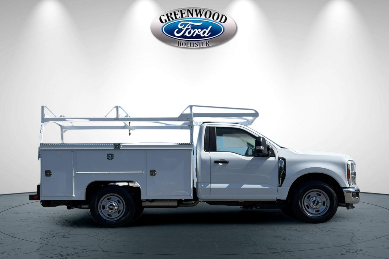 New 2026 Ford F350 XL w/ XL Chrome Package RWD image 3