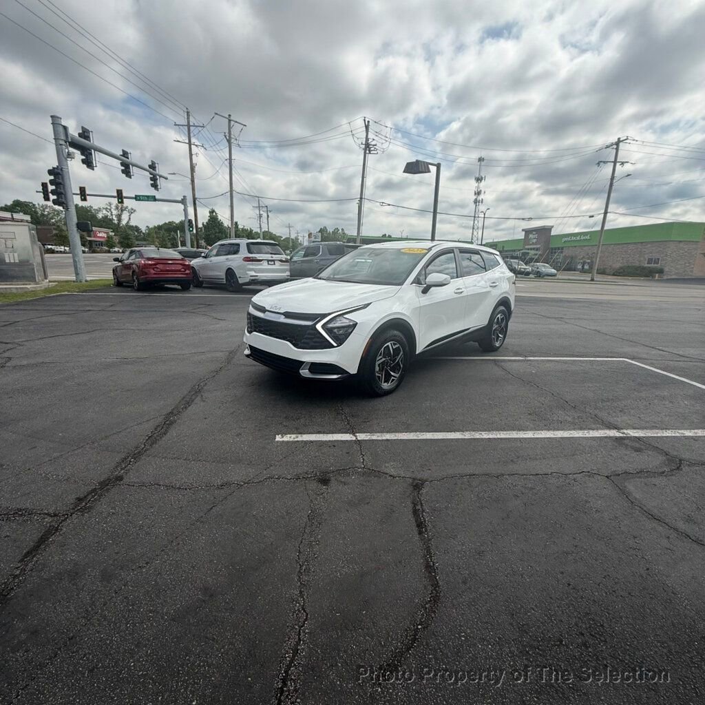Used 2023 Kia Sportage LX FWD image 6