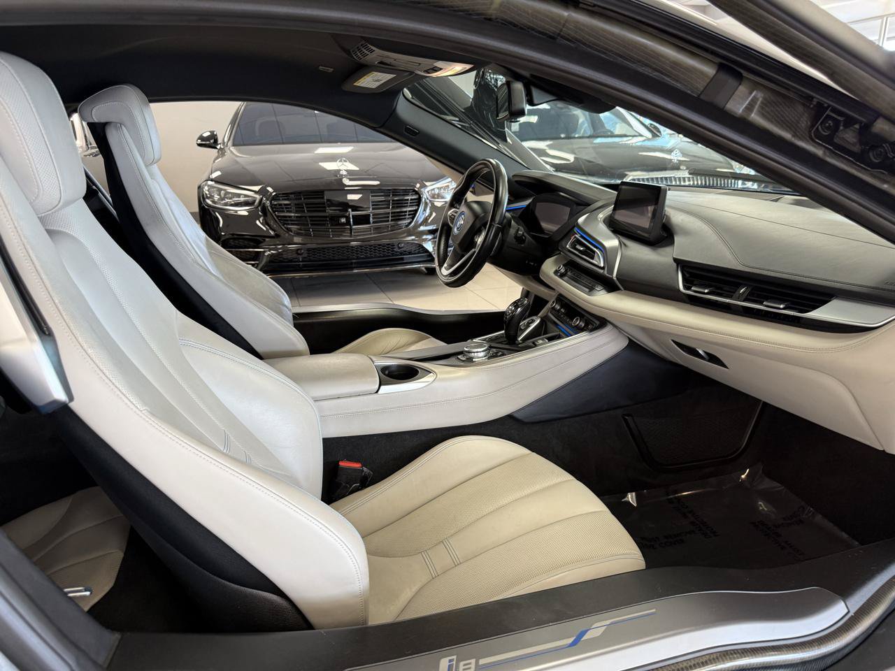 Used 2014 BMW i8 AWD/4WD image 11