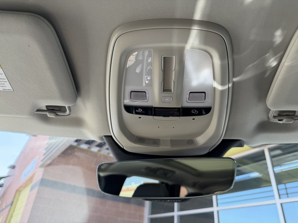 Used 2024 Volvo XC90 T8 Plus w/ Protection Package Premier AWD/4WD image 28