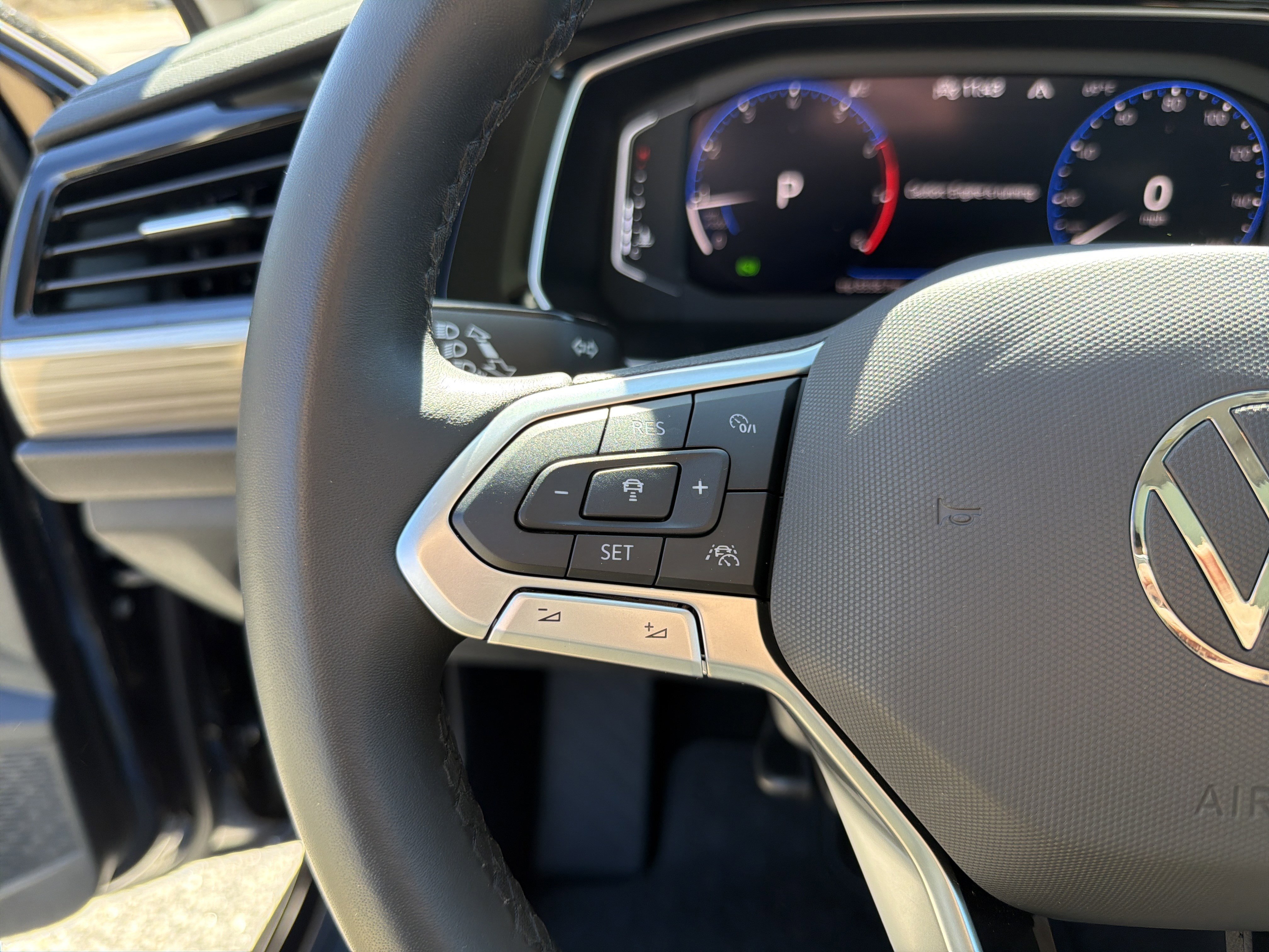 Used 2024 Volkswagen Jetta SEL image 30