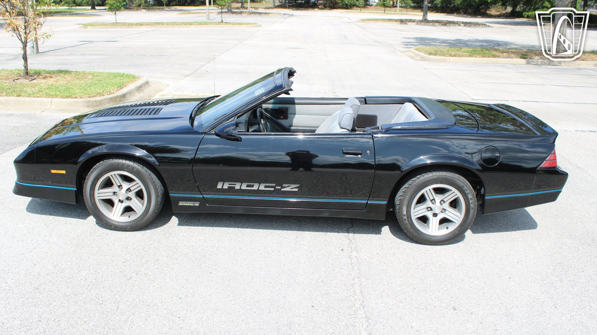 Used 1988 Chevrolet Camaro LT RWD image 19
