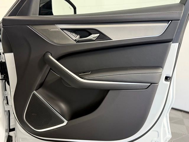 New 2026 Jaguar F-PACE R-Dynamic S image 19