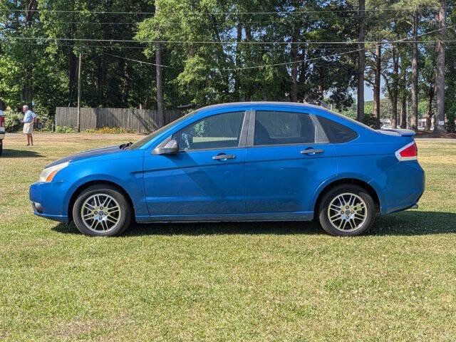 Used 2010 Ford Focus SE FWD image 6