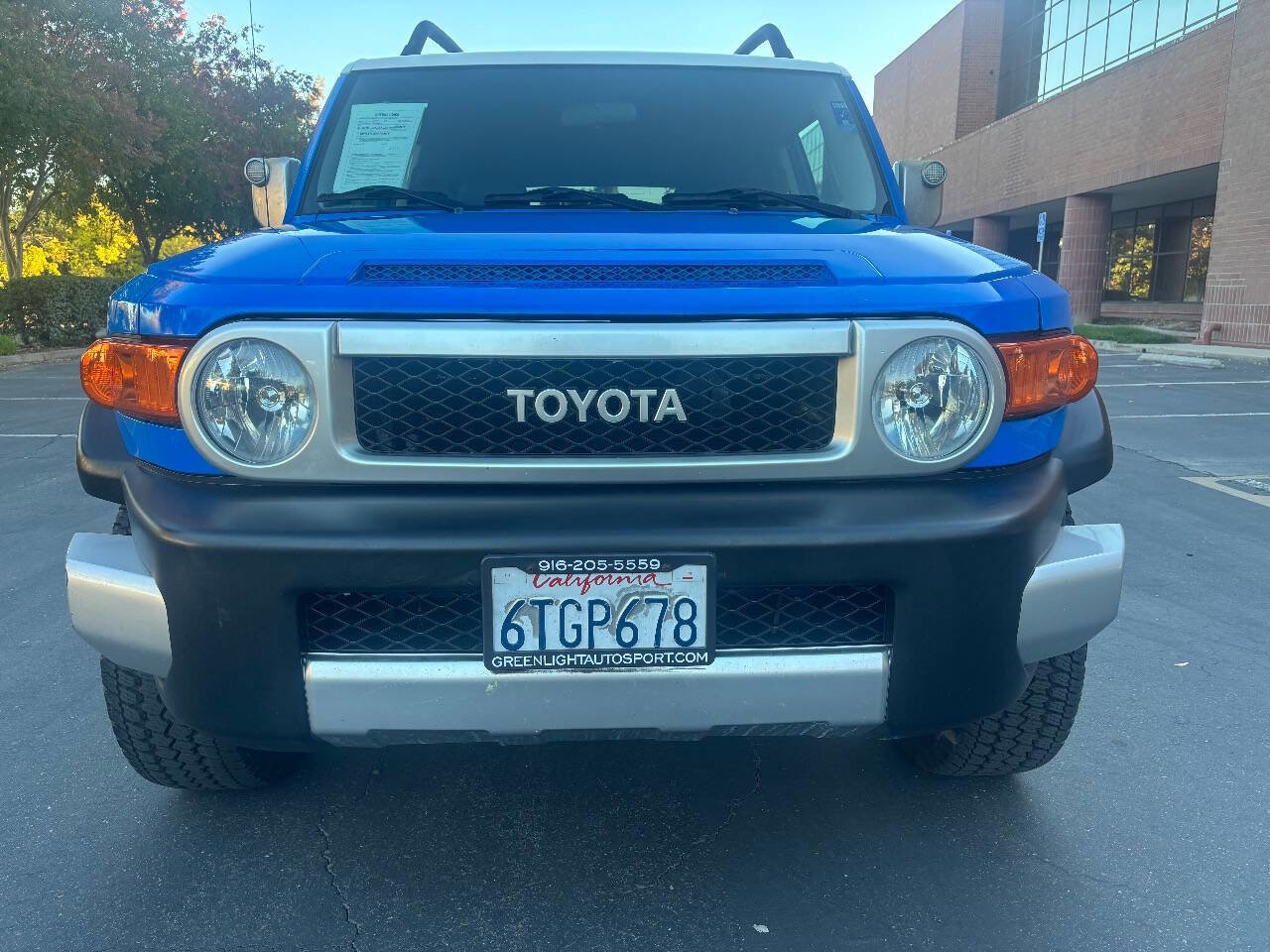 Used 2007 Toyota FJ Cruiser 2WD image 3