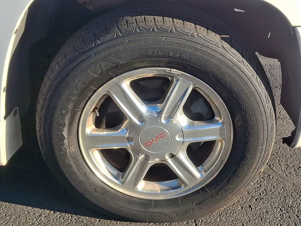 Used 2005 GMC Envoy Denali image 14