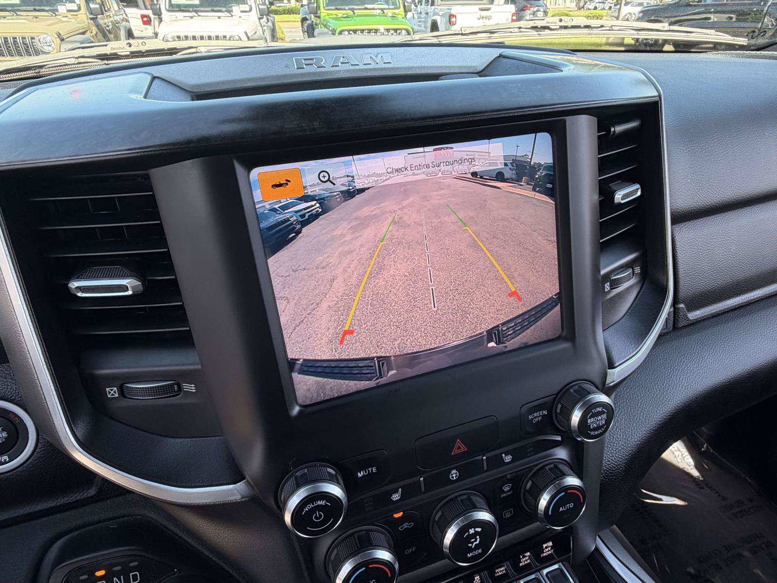 Used 2022 RAM 1500 Big Horn AWD/4WD image 12