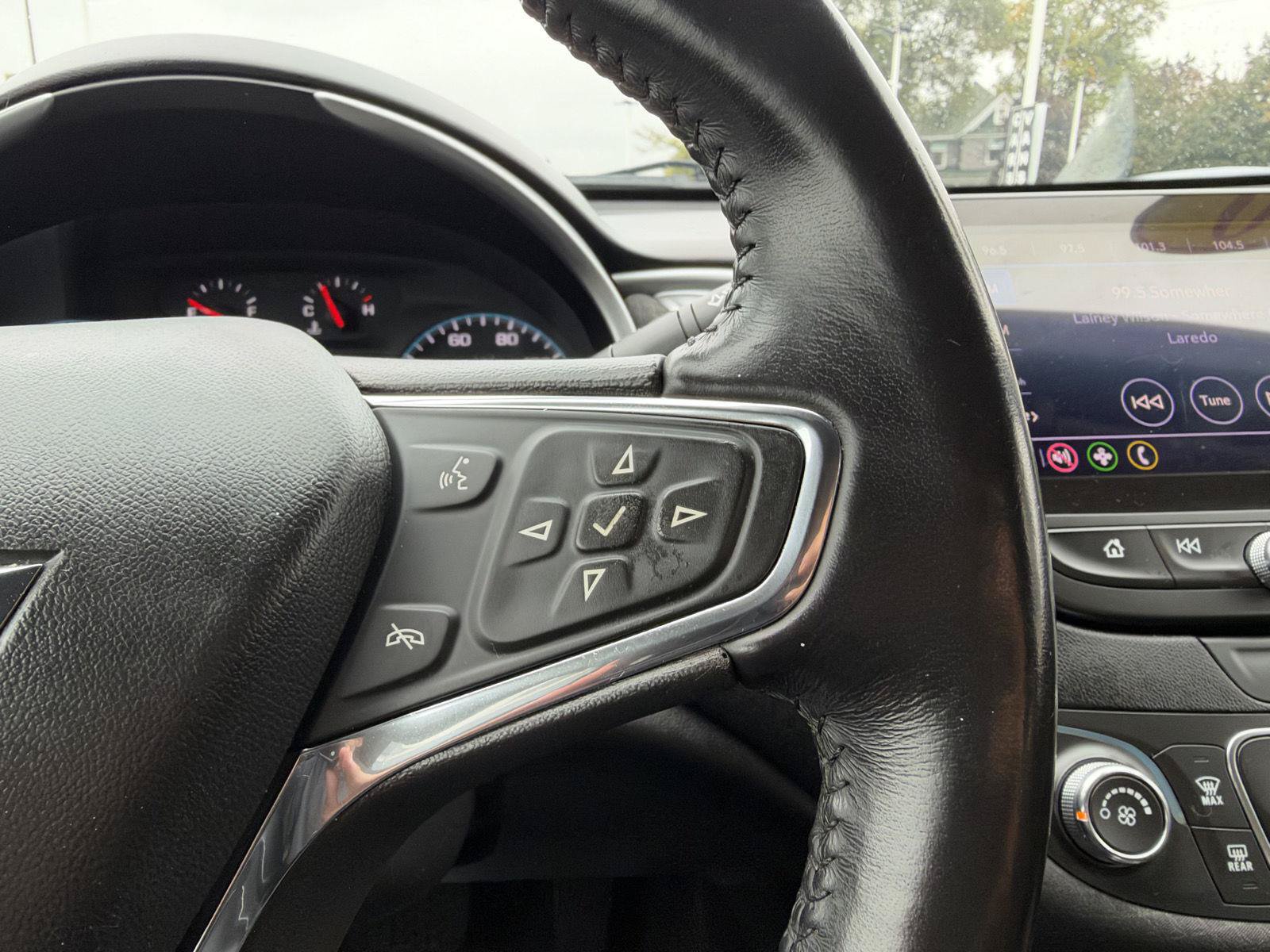 Used 2020 Chevrolet Malibu RS FWD image 19