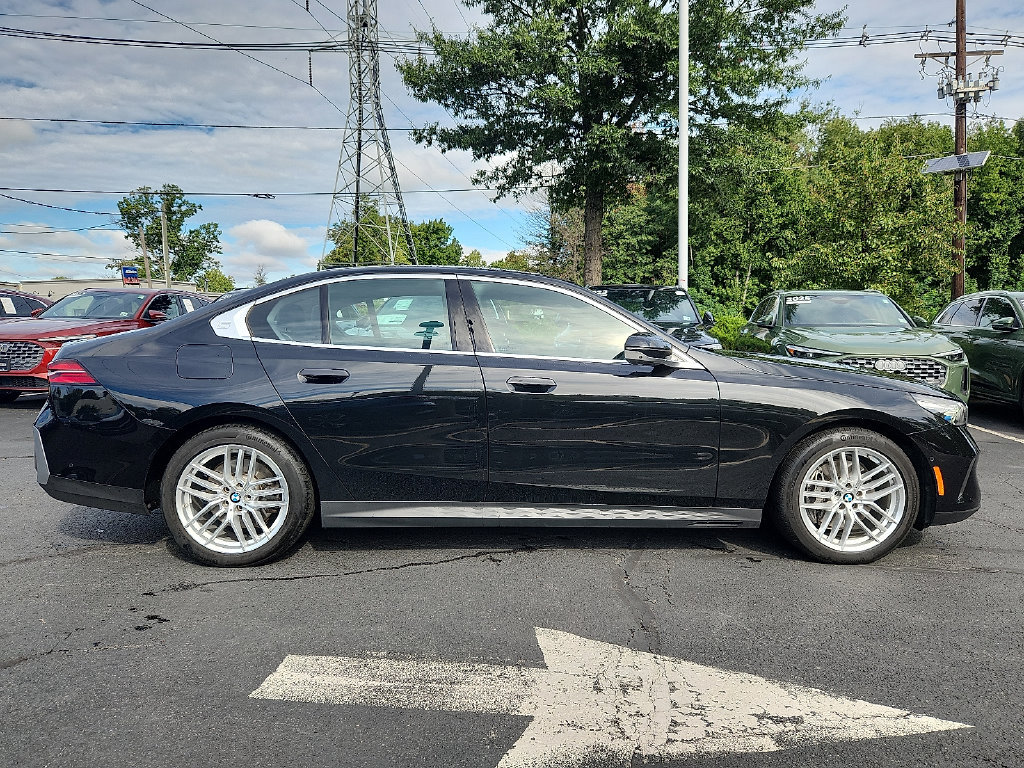 Used 2025 BMW 540i xDrive w/ Premium Package AWD/4WD image 13