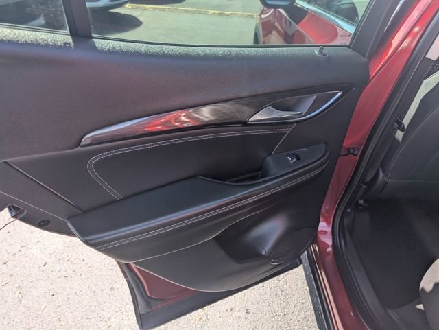 Used 2023 Buick Envision Essence image 10