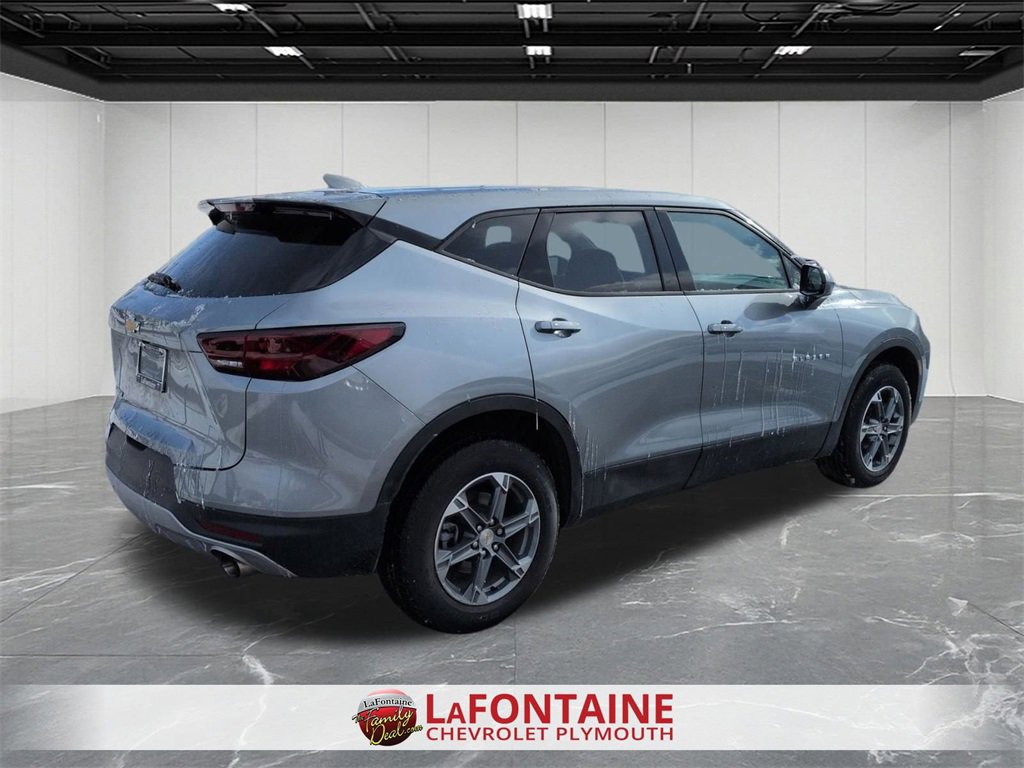 Certified 2025 Chevrolet Blazer LT w/ Driver Confidence Package image 8