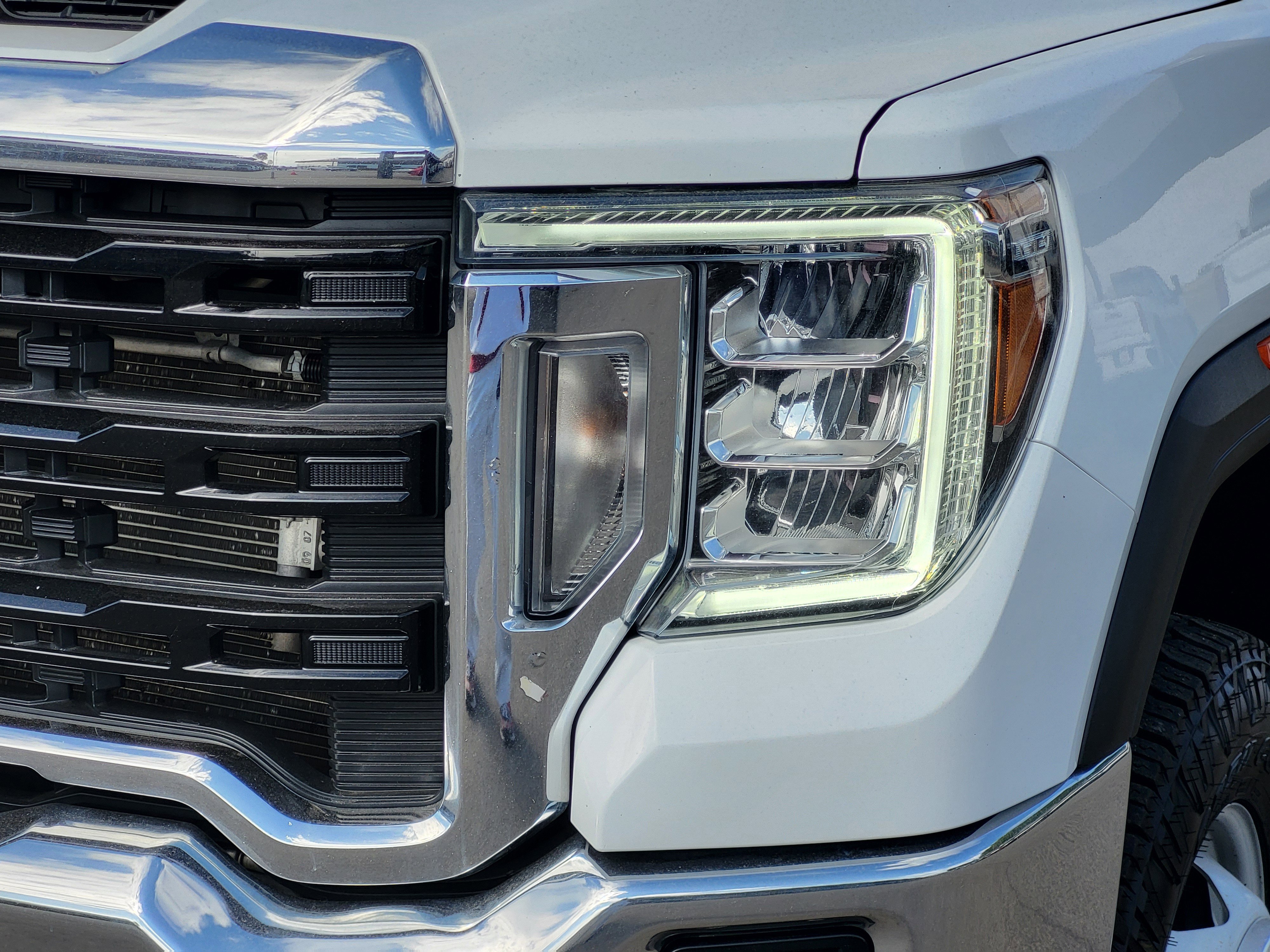 Used 2023 GMC Sierra 3500 Pro w/ Convenience Package AWD/4WD image 5
