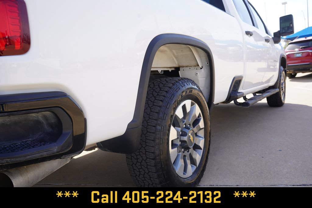 Used 2025 Chevrolet Silverado 2500 Custom w/ Custom Value Package AWD/4WD image 9