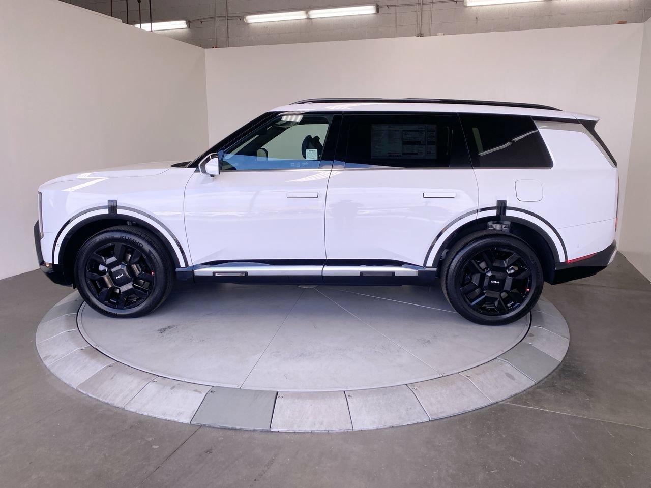 New 2027 Kia Telluride SX FWD image 2