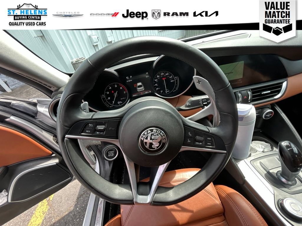 Used 2019 Alfa Romeo Giulia Ti Sport w/ Quick Order Package 22S Sport AWD/4WD image 12