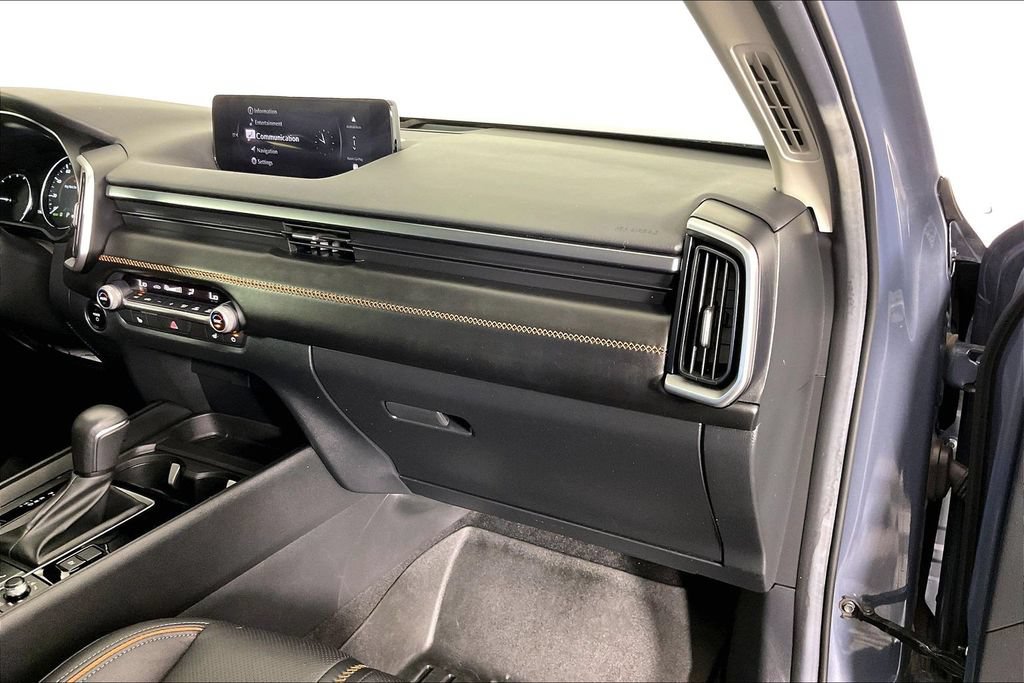 Used 2025 MAZDA CX-50 AWD 2.5 Hybrid w/ Premium Pkg image 17