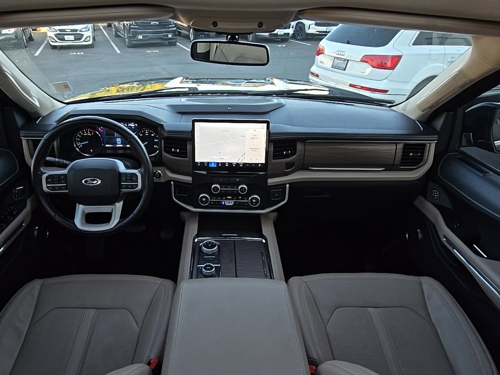 Used 2023 Ford Expedition Limited image 29