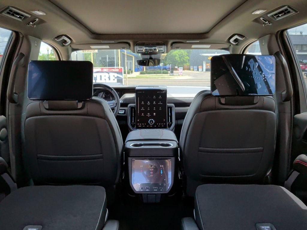 New 2026 GMC Yukon AT4 Ultimate AWD/4WD image 42
