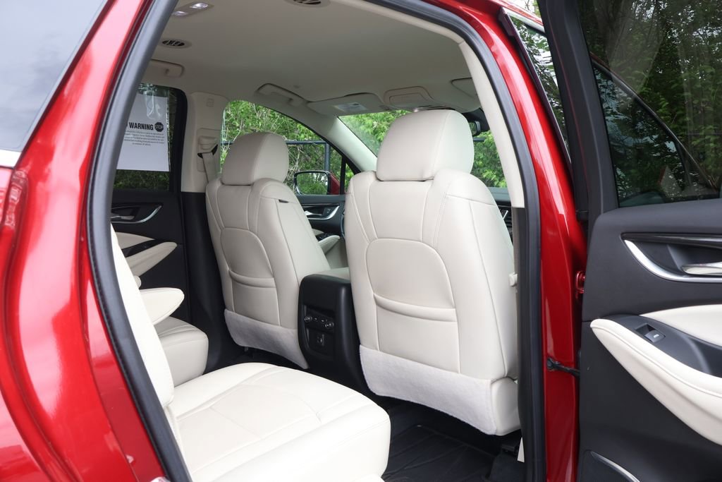 Used 2024 Buick Enclave Essence FWD image 46