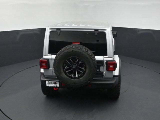 Used 2024 Jeep Wrangler Unlimited Rubicon AWD/4WD image 13