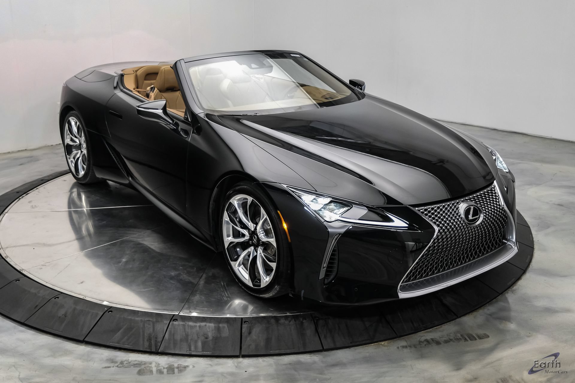 Used 2021 Lexus LC 500 Convertible w/ Touring Package RWD image 31