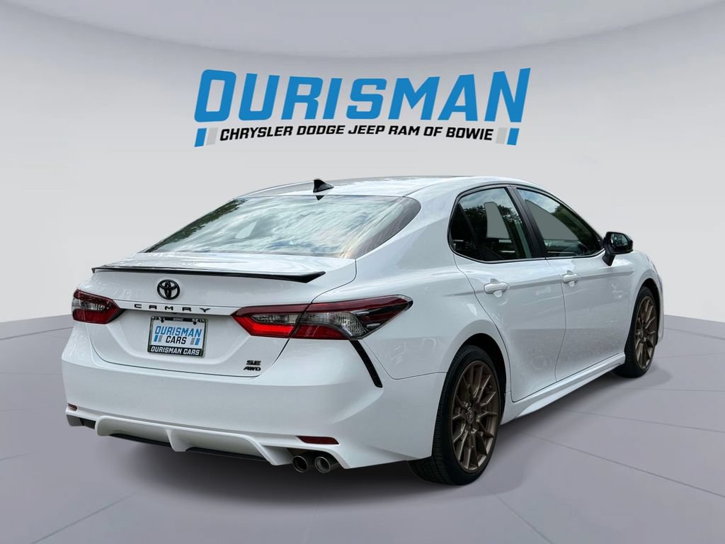 Used 2023 Toyota Camry SE AWD/4WD image 2