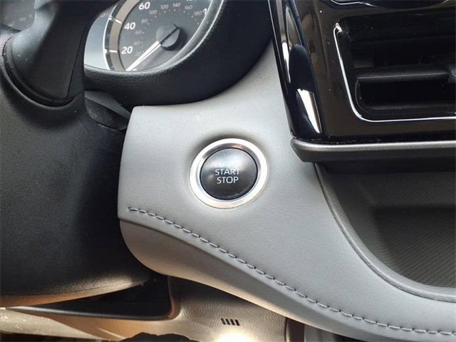 Used 2024 Toyota Highlander LE image 23