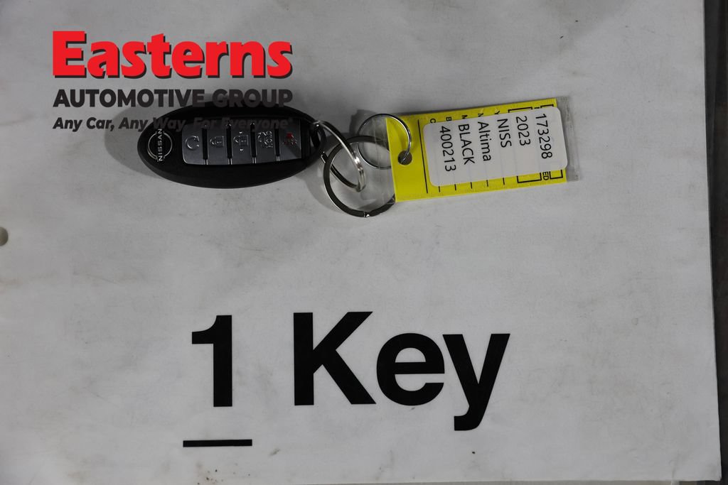 Used 2023 Nissan Altima 2.5 SV FWD image 25