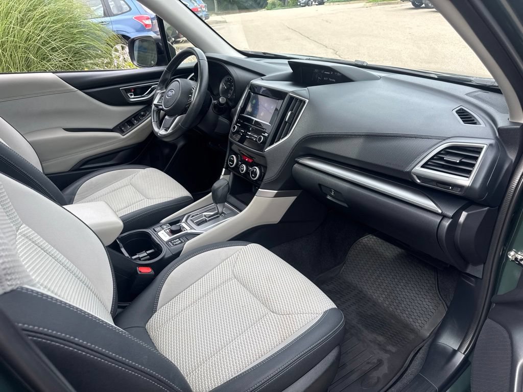 Used 2023 Subaru Forester Premium AWD/4WD image 22