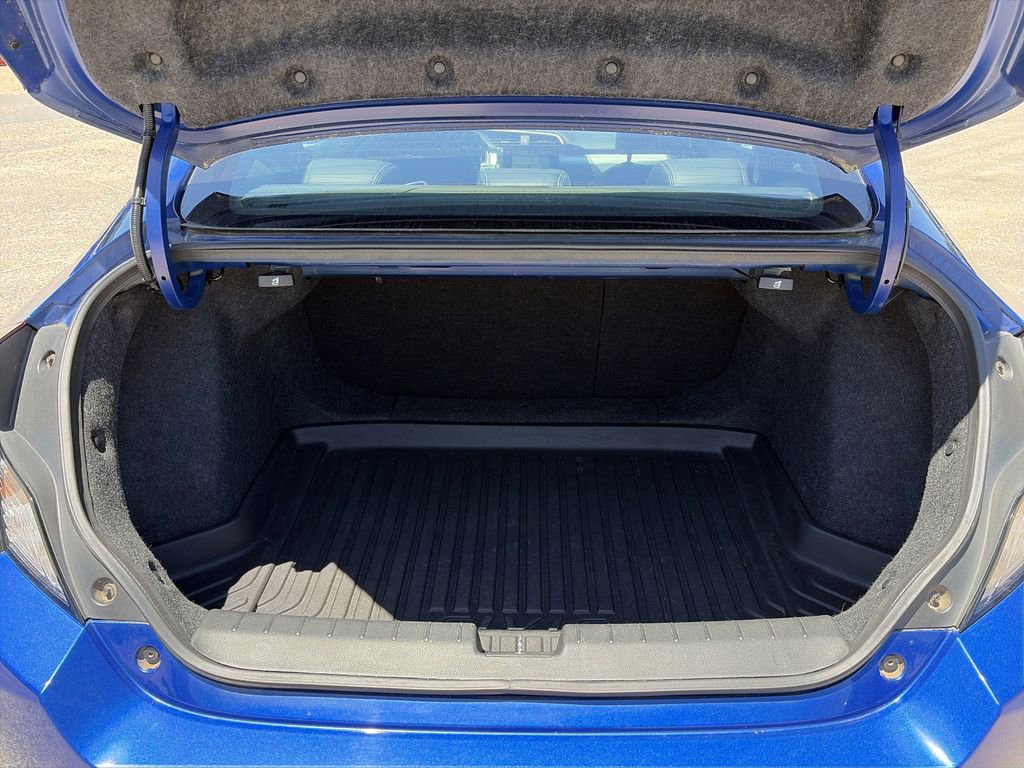 Used 2017 Honda Civic Touring image 32