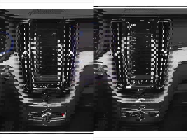 Used 2022 Volvo XC60 B6 Inscription w/ Climate Package image 10