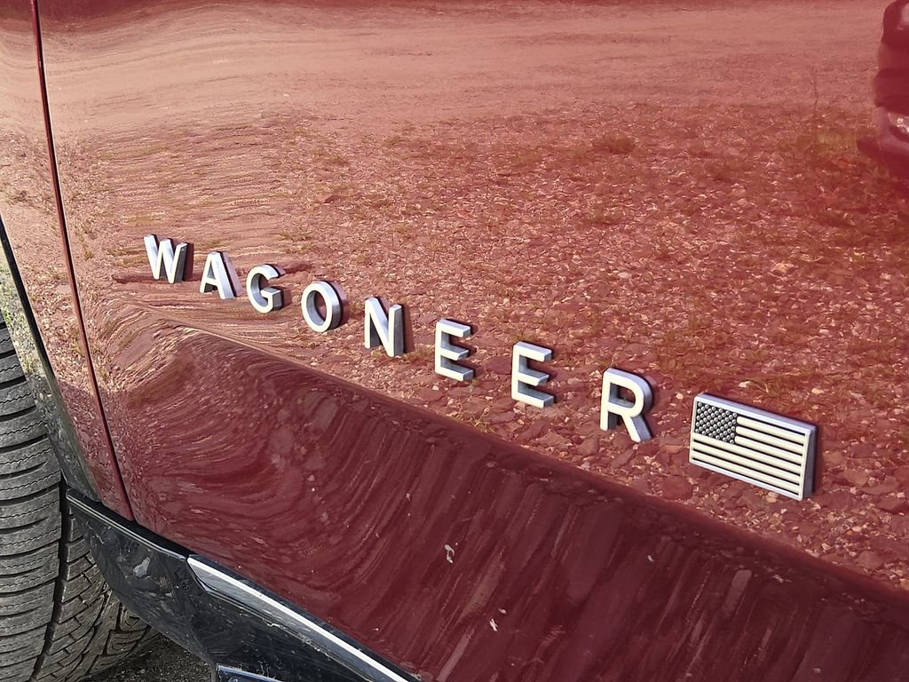 Used 2024 Jeep Wagoneer L Series II w/ Flexible Seating Group image 10