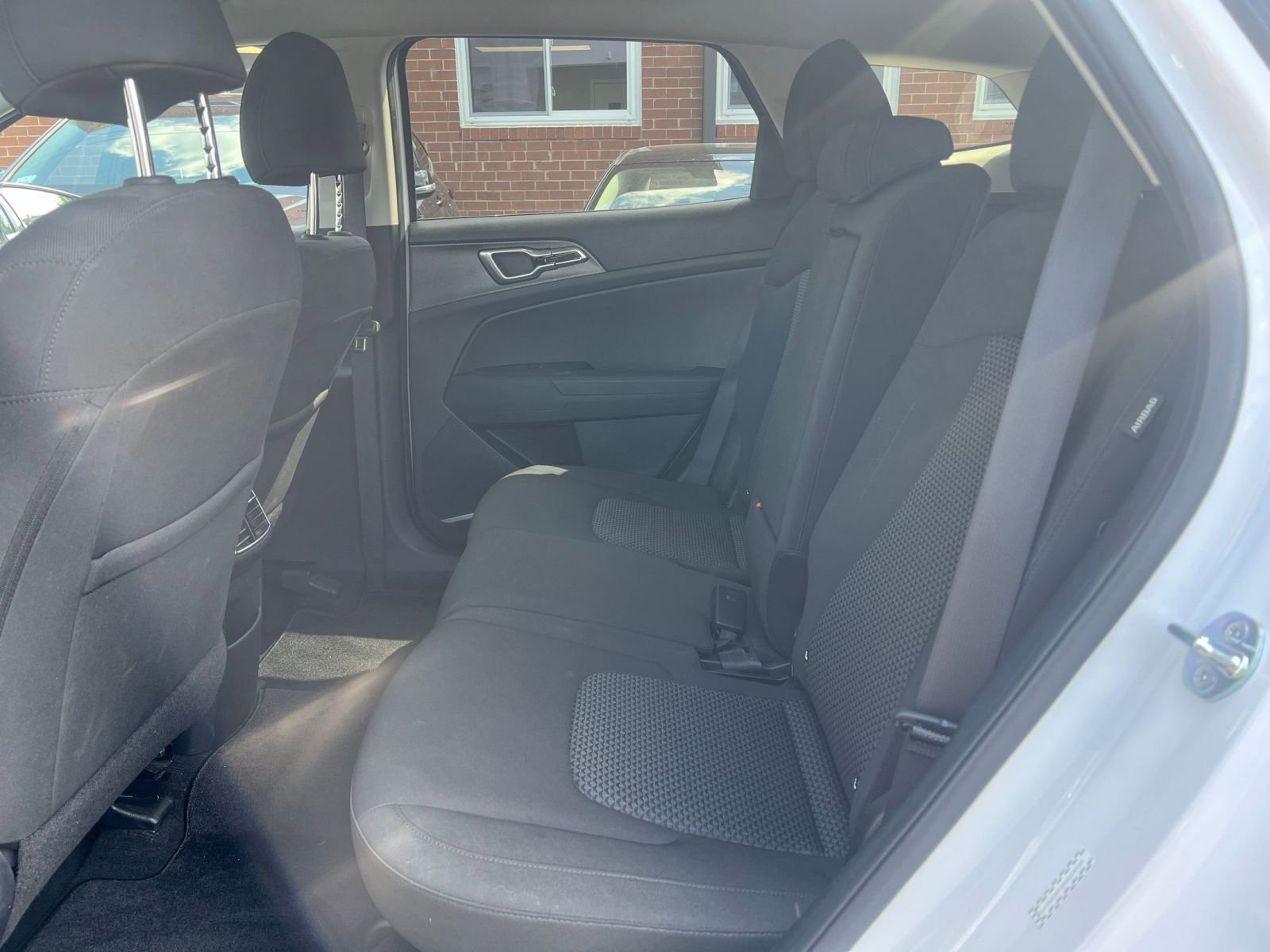 Used 2025 Kia Sportage LX FWD image 24