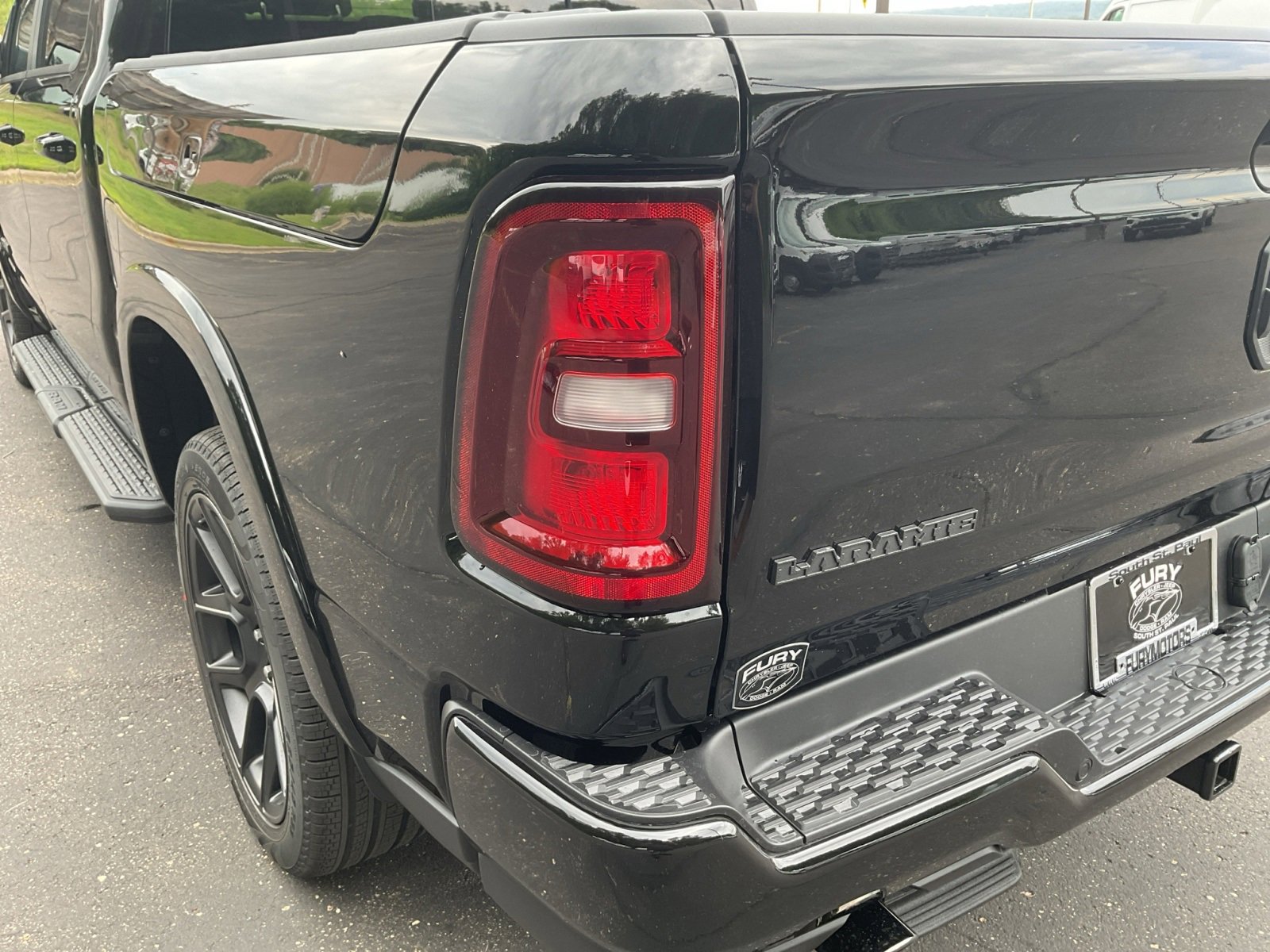 New 2026 RAM 1500 Laramie w/ Night Edition image 27