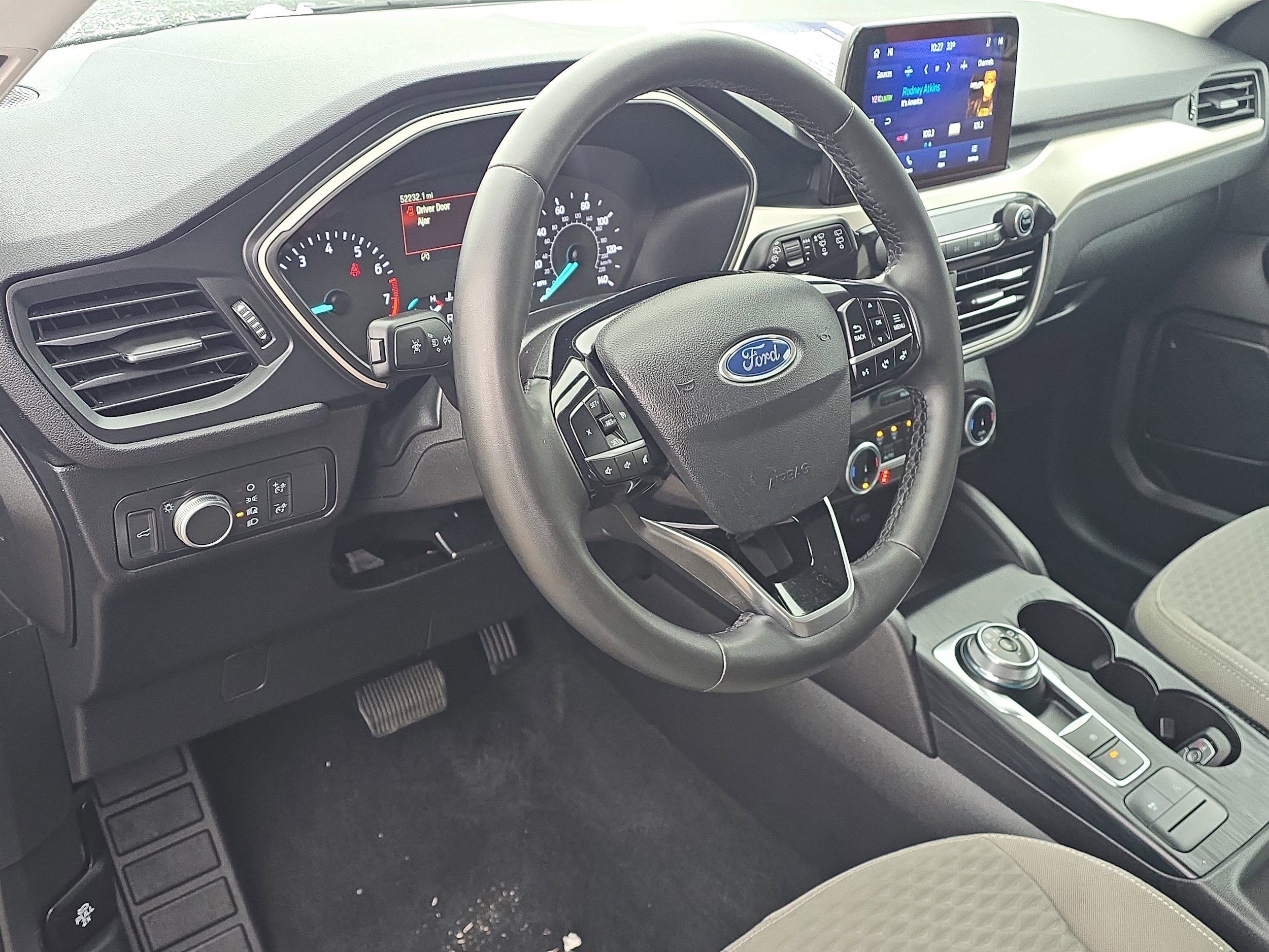 Certified 2022 Ford Escape SE w/ SE Sport Appearance Package image 23