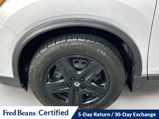 Used 2016 Nissan Rogue S w/ Appearance Package image 31