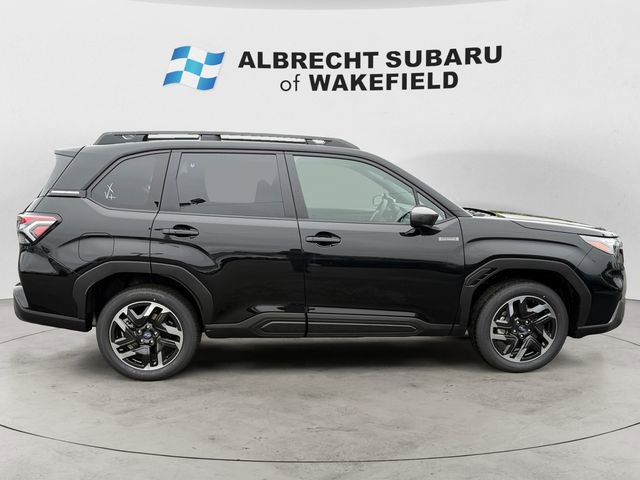 Used 2025 Subaru Forester Premium AWD/4WD image 6