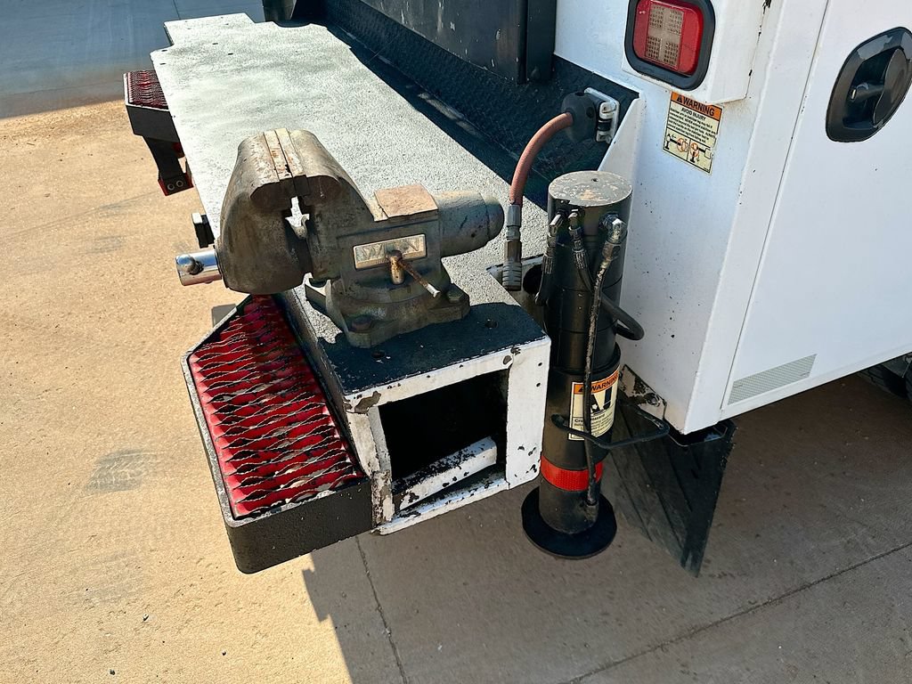 Used 2019 RAM 5500 Tradesman w/ Ambulance Prep Group RWD image 14
