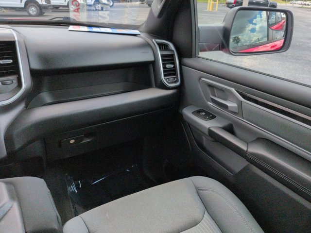 Used 2023 RAM 1500 Big Horn AWD/4WD image 17