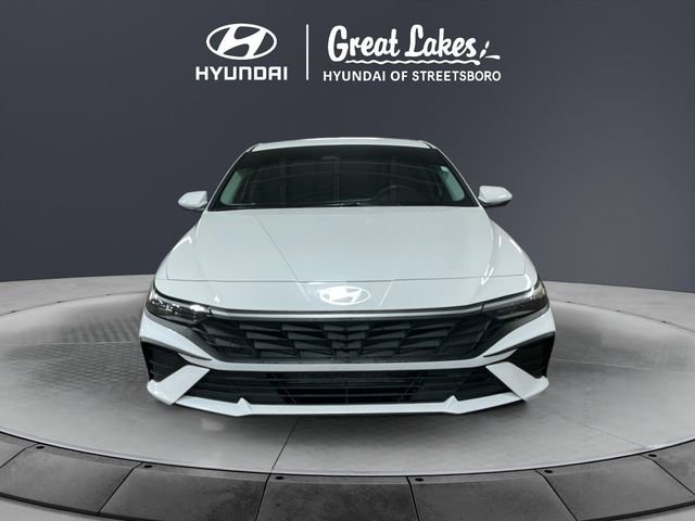 Used 2024 Hyundai Elantra SE image 9