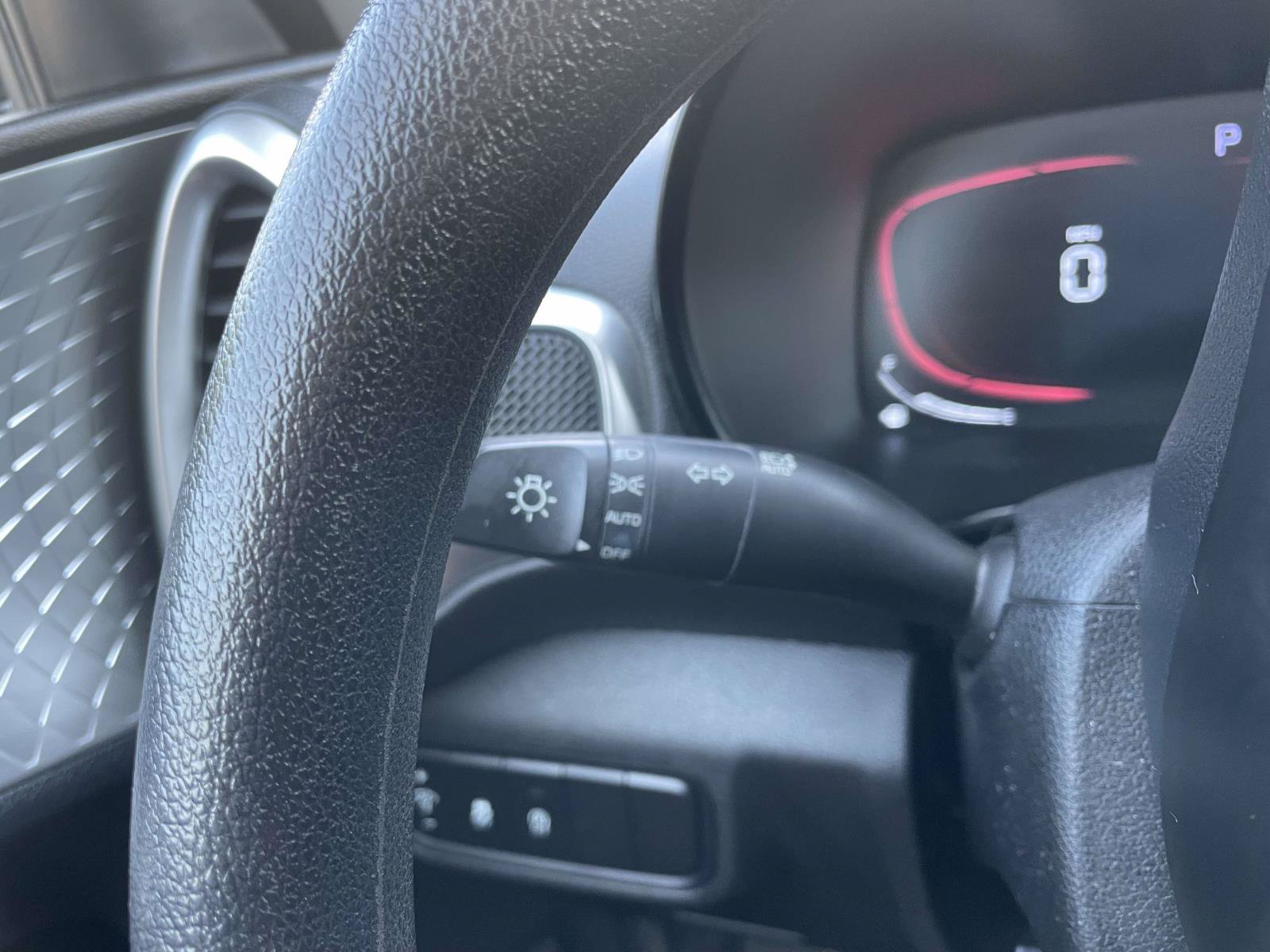 Used 2023 Kia Soul LX w/ LX Technology Package FWD image 22