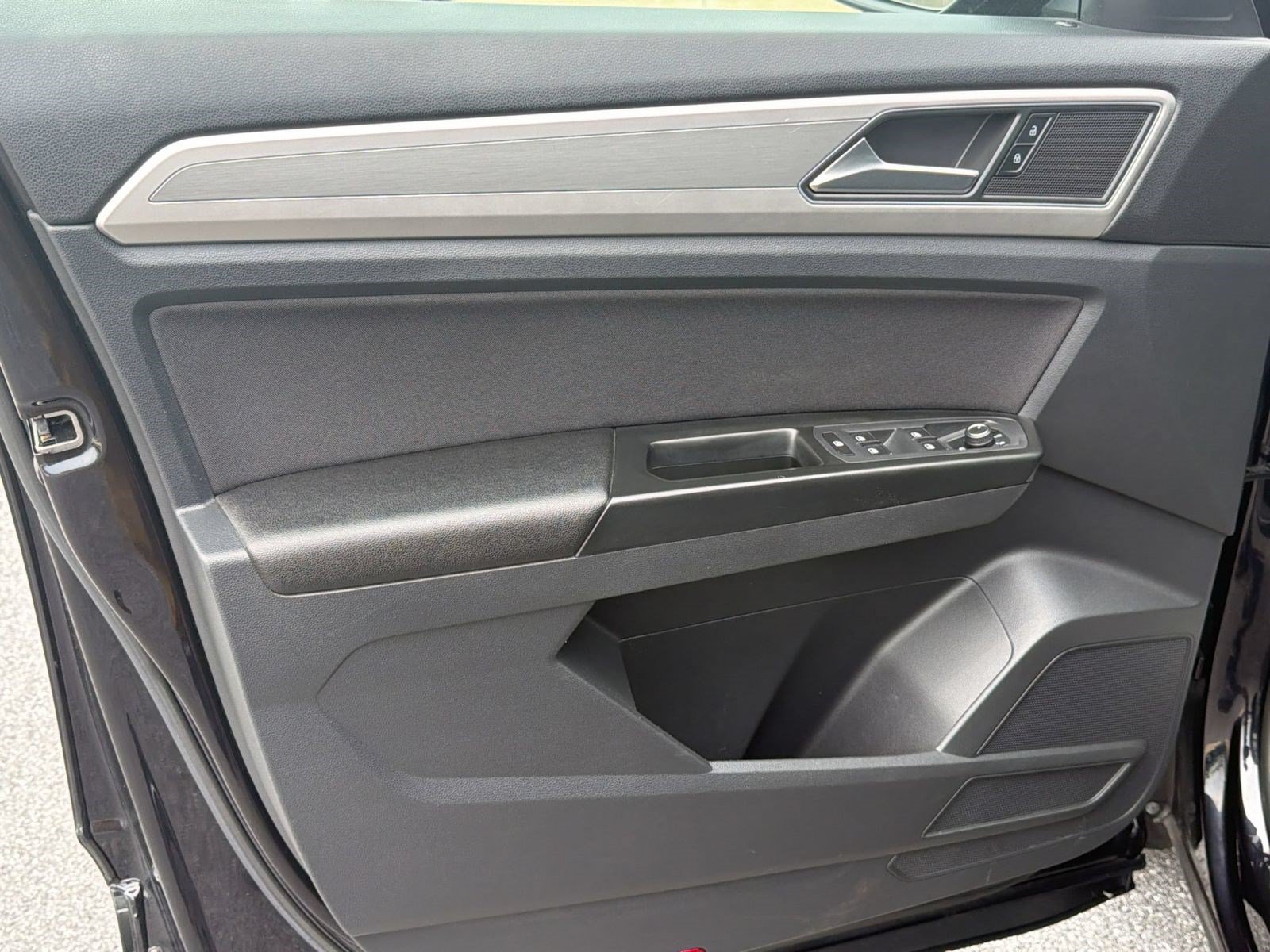 Used 2019 Volkswagen Atlas S FWD image 21