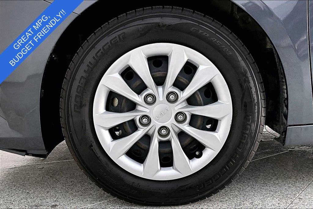 Used 2023 Kia Forte LX image 12