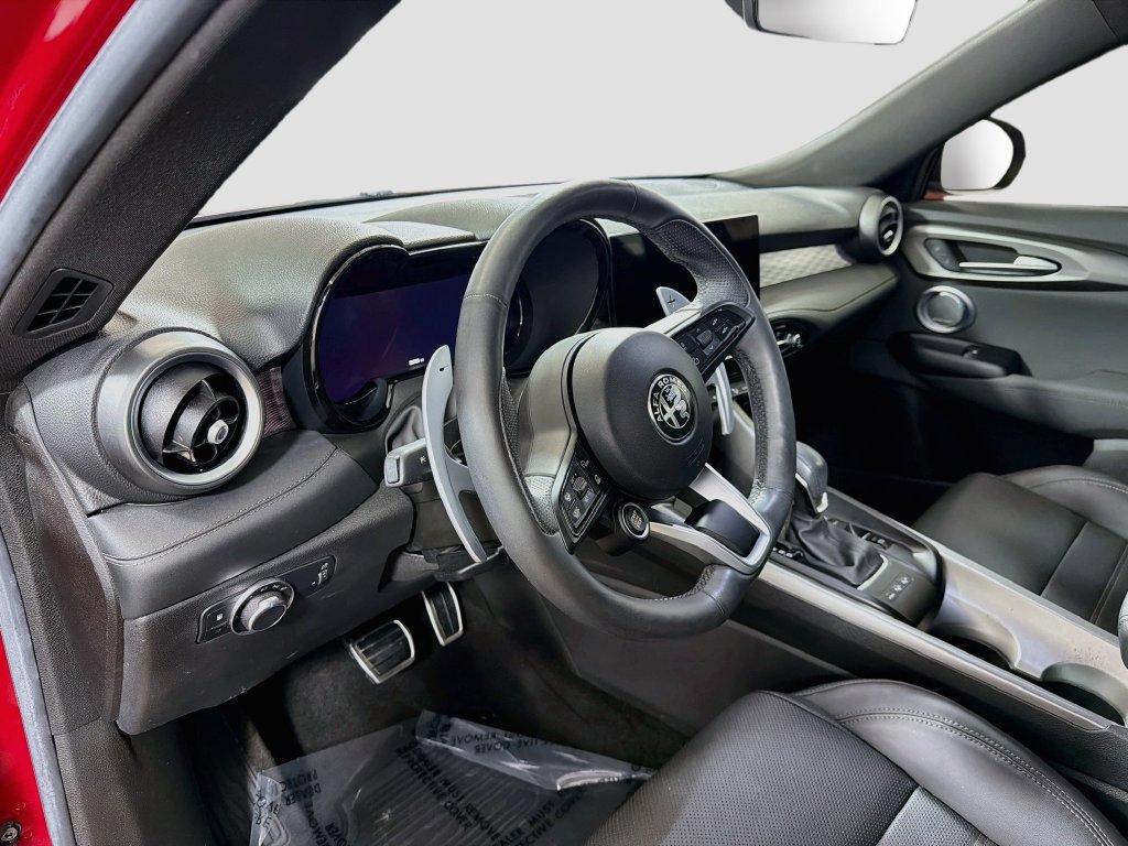 Used 2024 Alfa Romeo Tonale Veloce AWD/4WD image 11